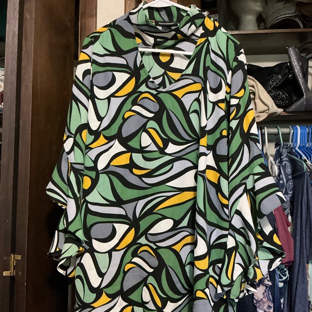 Ashley Stewart Green and Yellow Abstract Top